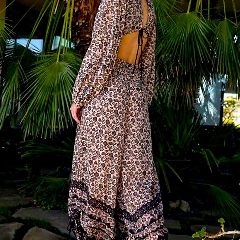FREE PEOPLE soulmate jumpsuit new with tags Small, fits a medium too